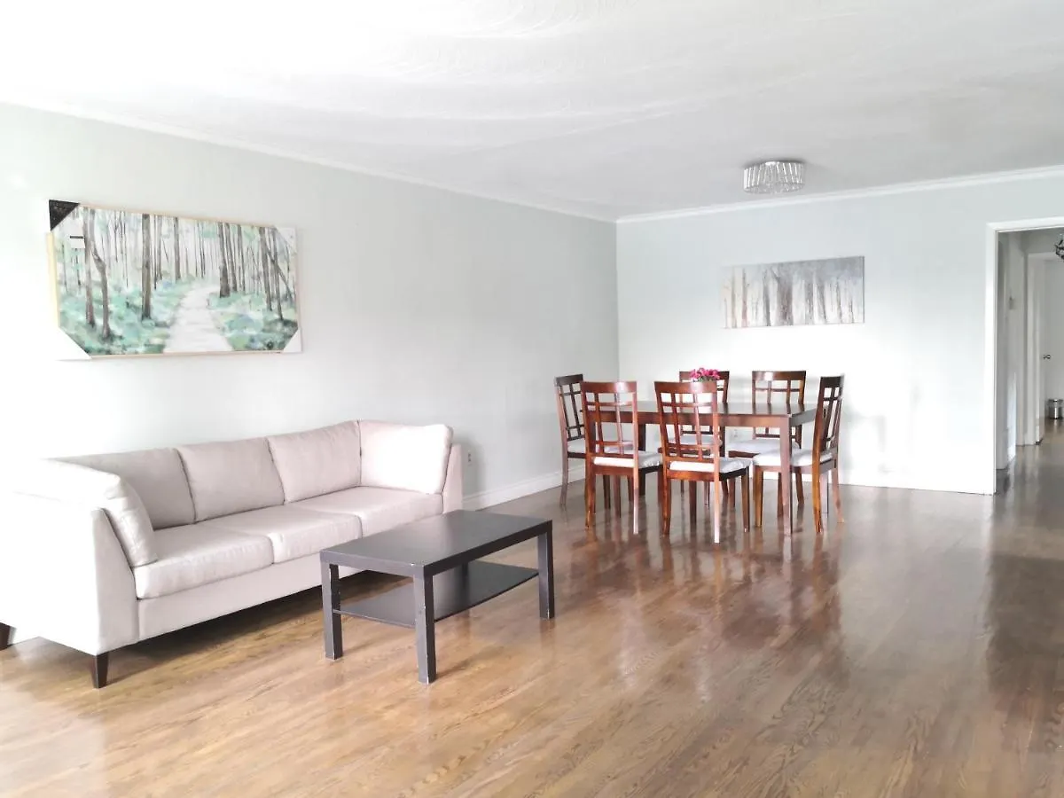 Homestay Spacious And Bright House Toronto
