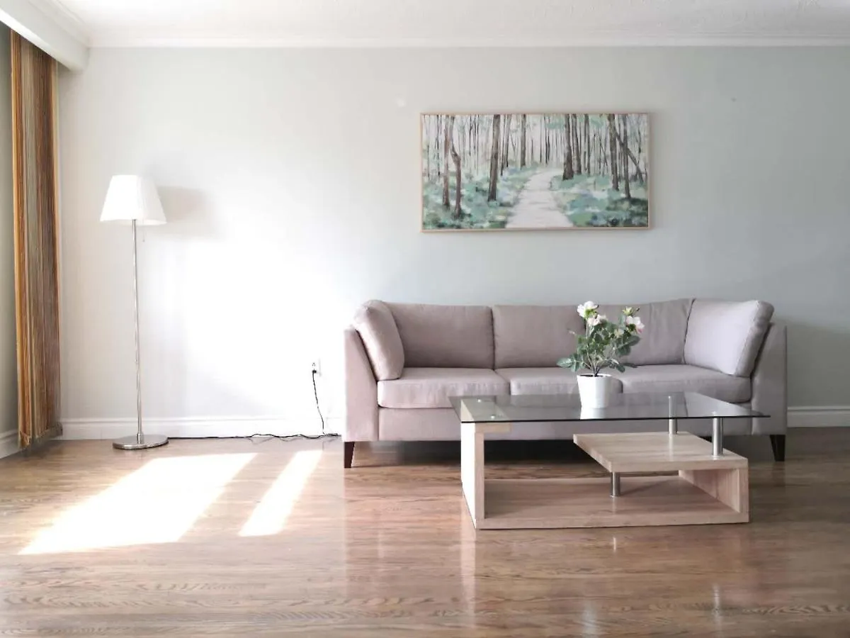 Homestay Spacious And Bright House Toronto