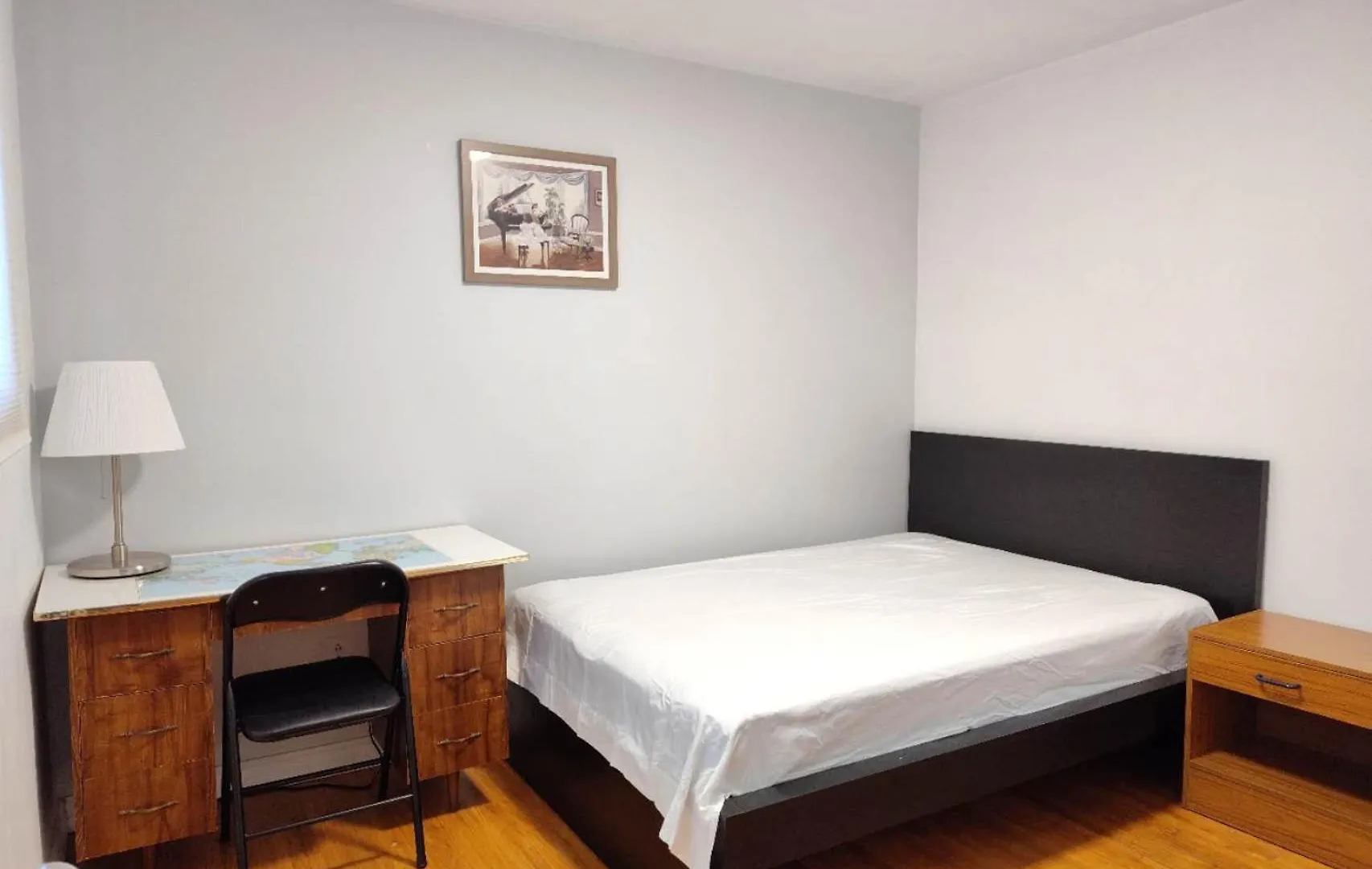 Spacious And Bright House Toronto Homestay