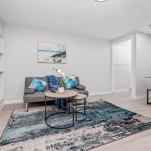  Apartment Centerstreet-cozy 2bedroomsuite Canada